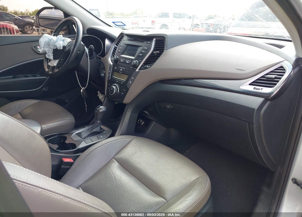 2014 HYUNDAI SANTA FE VIN: KM8SN4HF1EU050590