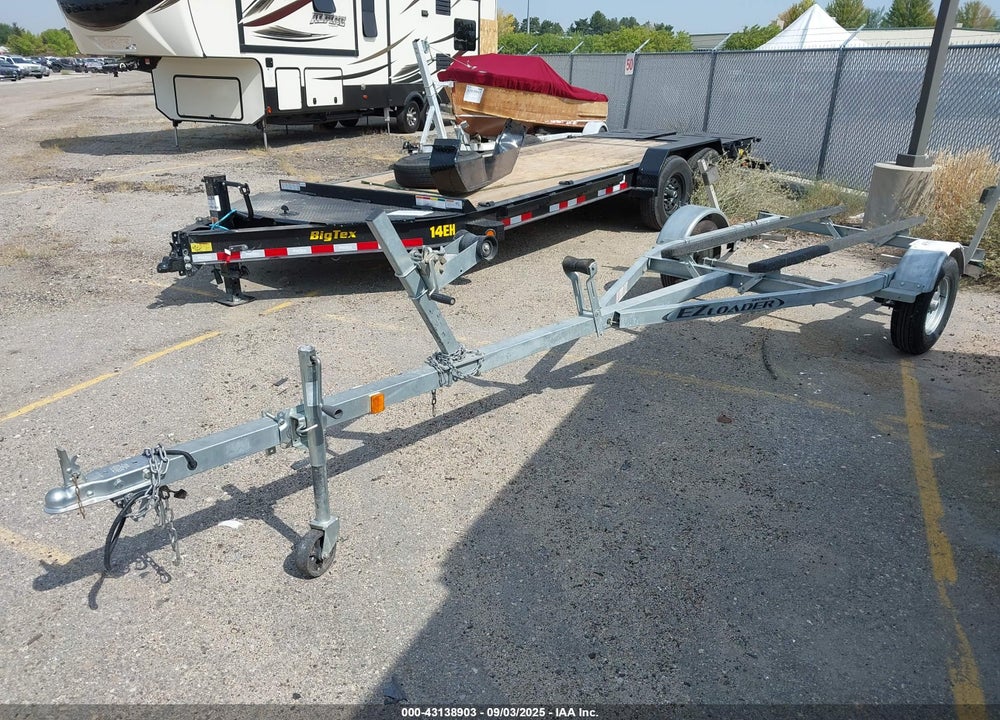 2017 EZL LOADER EZB14-17 BUNK TRAILE VIN: 1ZEAAAKC6HA013787