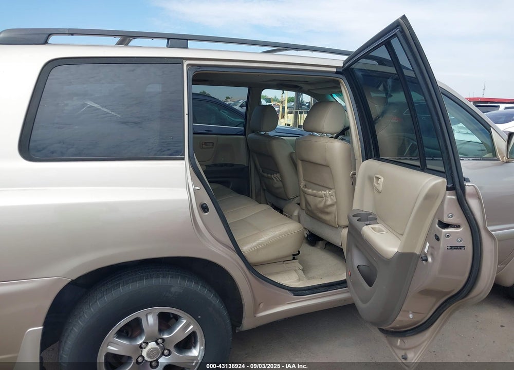 2005 TOYOTA HIGHLANDER V6 VIN: JTEEP21A750115220