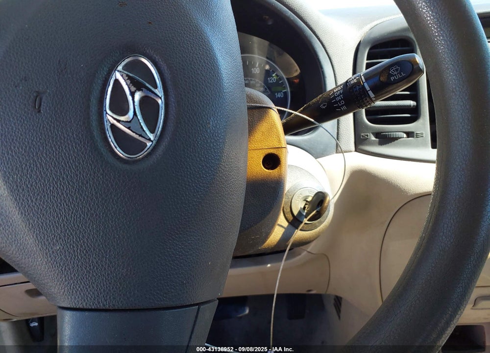2006 HYUNDAI ACCENT GLS VIN: KMHCN46C46U057631