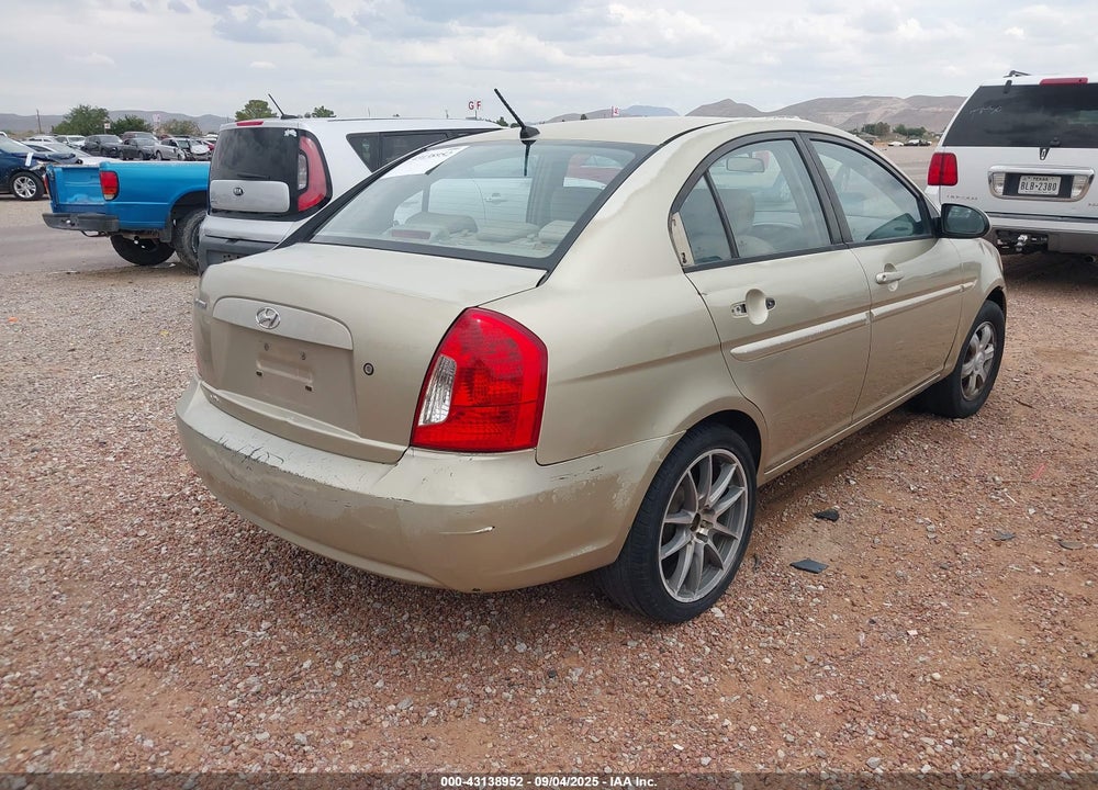 2006 HYUNDAI ACCENT GLS VIN: KMHCN46C46U057631