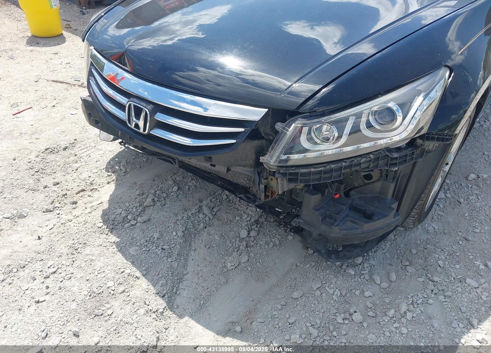 2012 HONDA ACCORD VIN: 1HGCP2F73CA016105