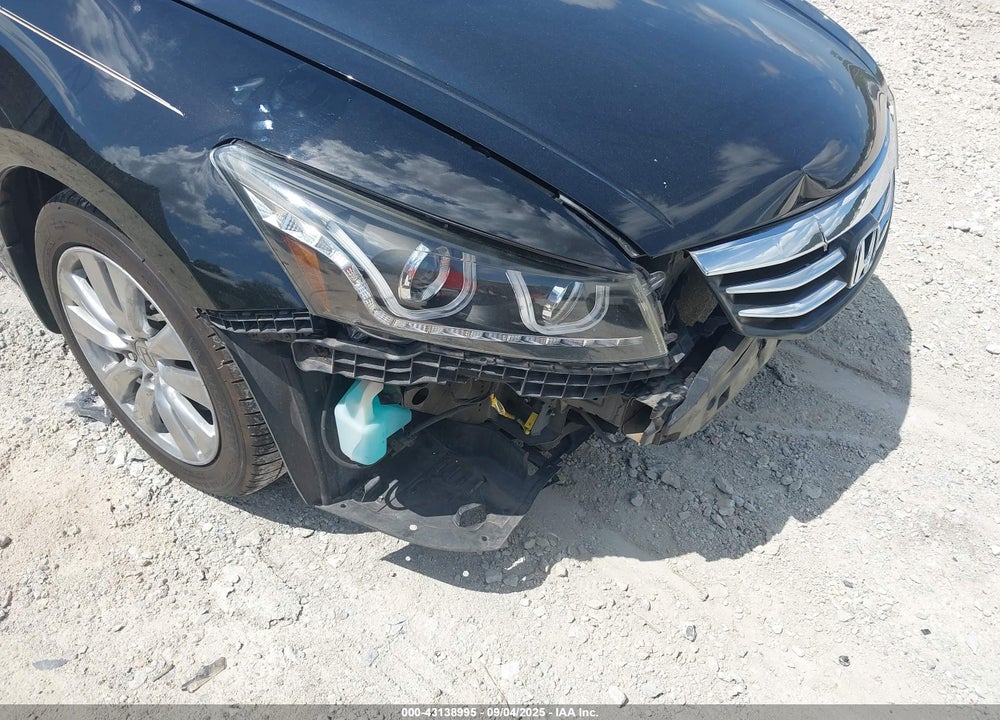 2012 HONDA ACCORD VIN: 1HGCP2F73CA016105