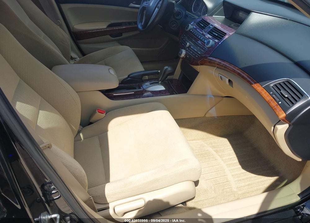 2012 HONDA ACCORD VIN: 1HGCP2F73CA016105