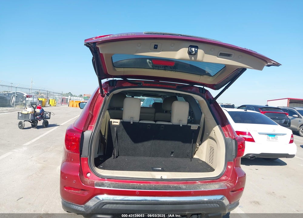 2017 NISSAN PATHFINDER SL VIN: 5N1DR2MM4HC603121
