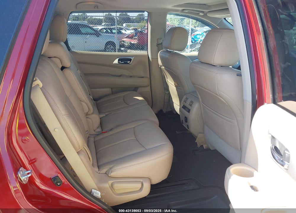 2017 NISSAN PATHFINDER SL VIN: 5N1DR2MM4HC603121