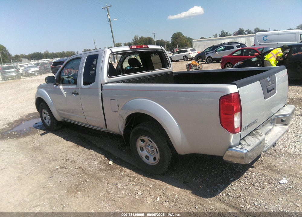 2015 NISSAN FRONTIER VIN: 1N6BD0CT5FN745953