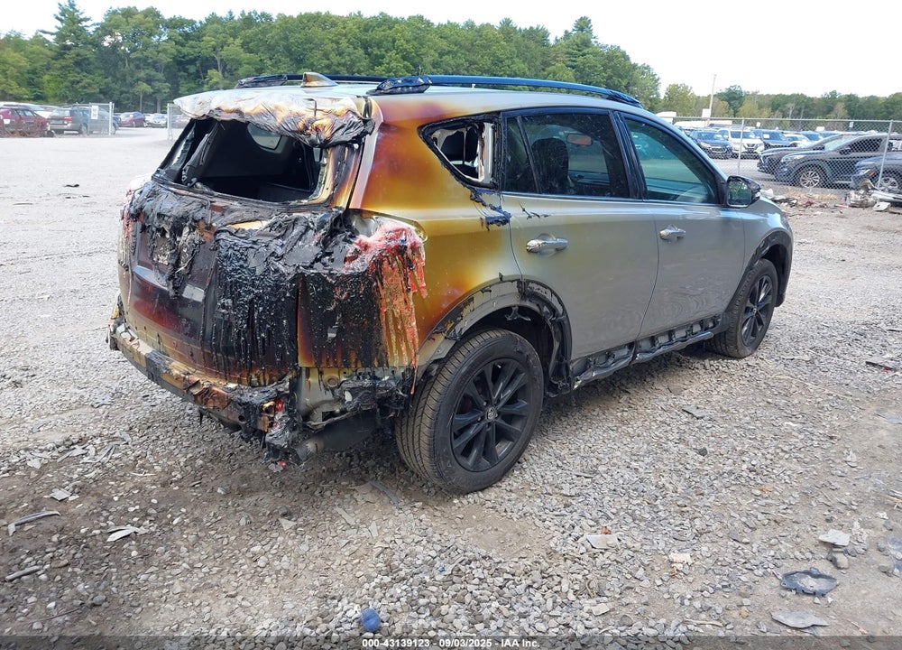 2018 TOYOTA RAV4 VIN: 2T3RFREV8JW803084