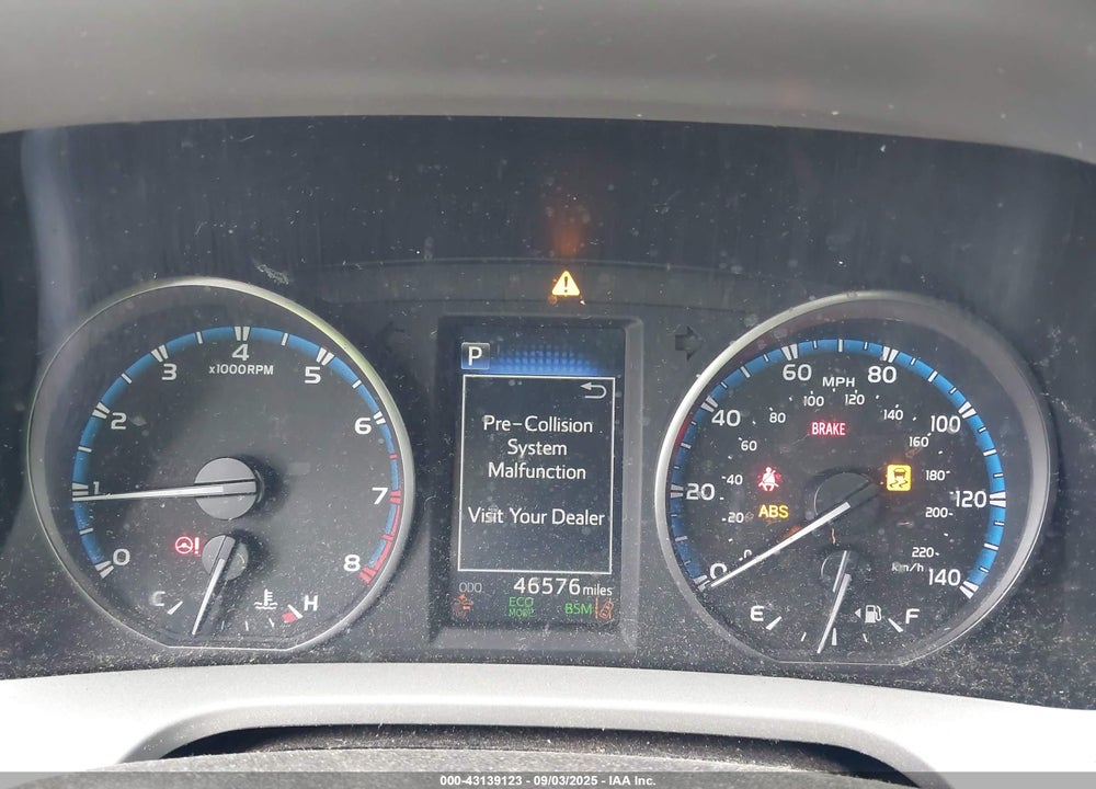 2018 TOYOTA RAV4 VIN: 2T3RFREV8JW803084