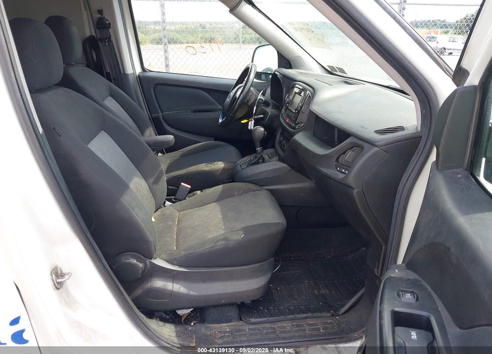 2017 RAM PROMASTER CITY TRADESMAN SLT VIN: ZFBERFBB5H6H04111