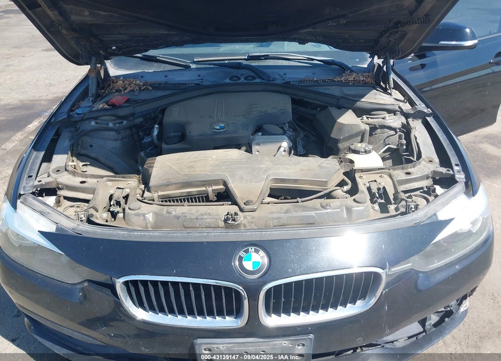2016 BMW 3 SERIES VIN: WBA8E1G53GNU12192