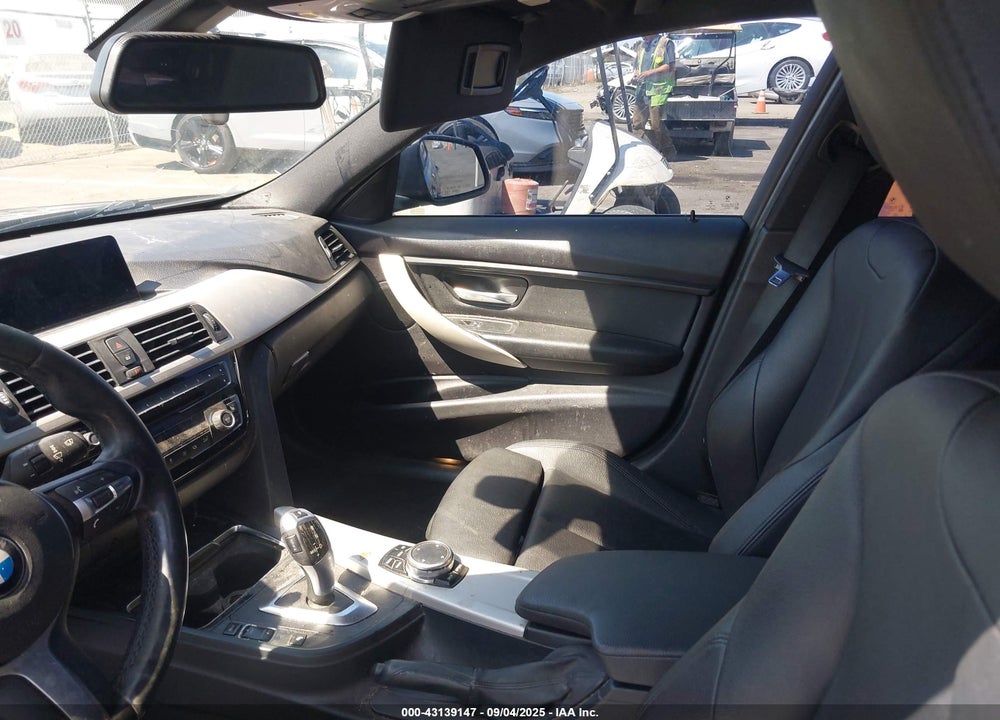 2016 BMW 3 SERIES VIN: WBA8E1G53GNU12192