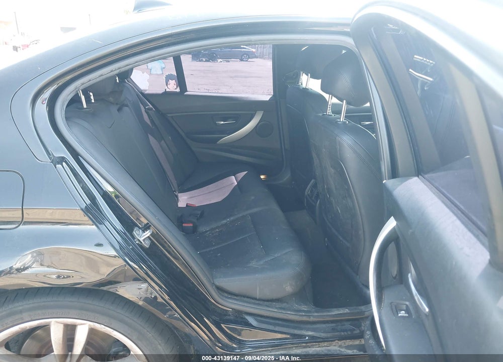 2016 BMW 3 SERIES VIN: WBA8E1G53GNU12192