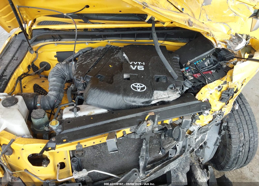 2007 CRUISER TOYOTA FJ VIN: JTEBU11FX70072772