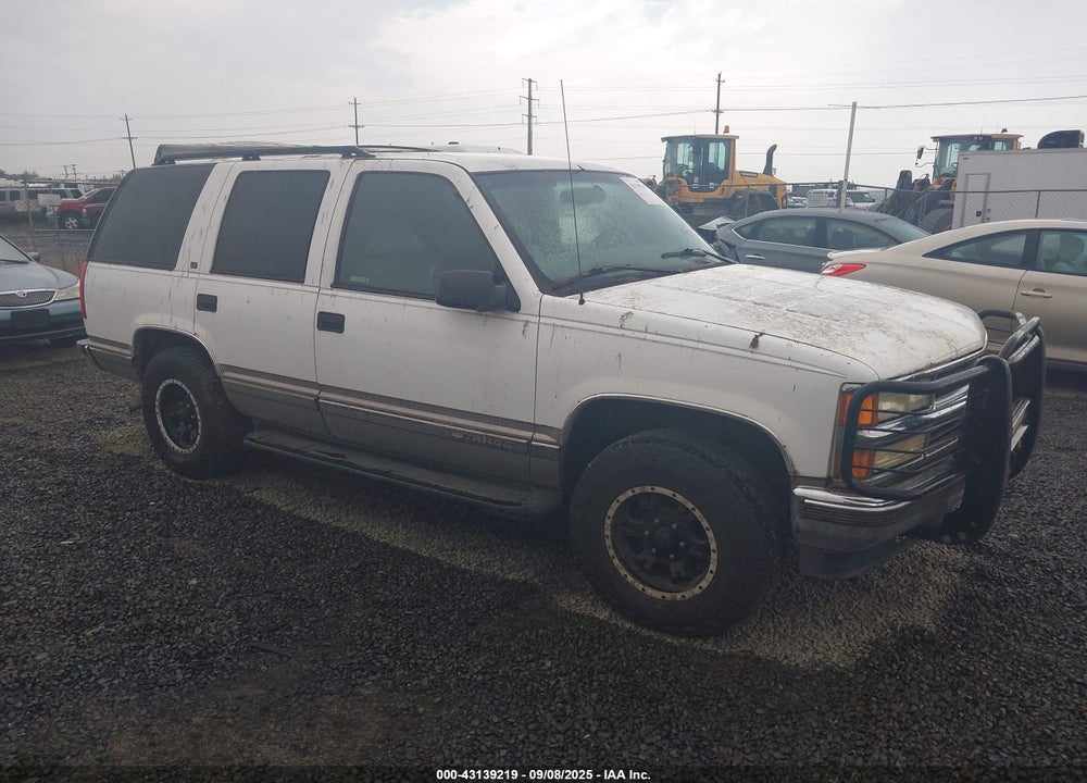 1999 CHEVROLET TAHOE LS VIN: 1GNEK13R8XJ427826