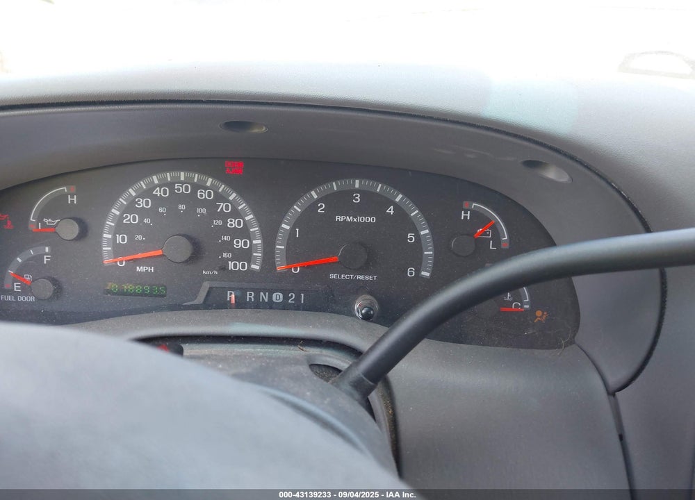 2002 FORD F-150 LARIAT/XL/XLT VIN: 2FTRX18L12CA88415