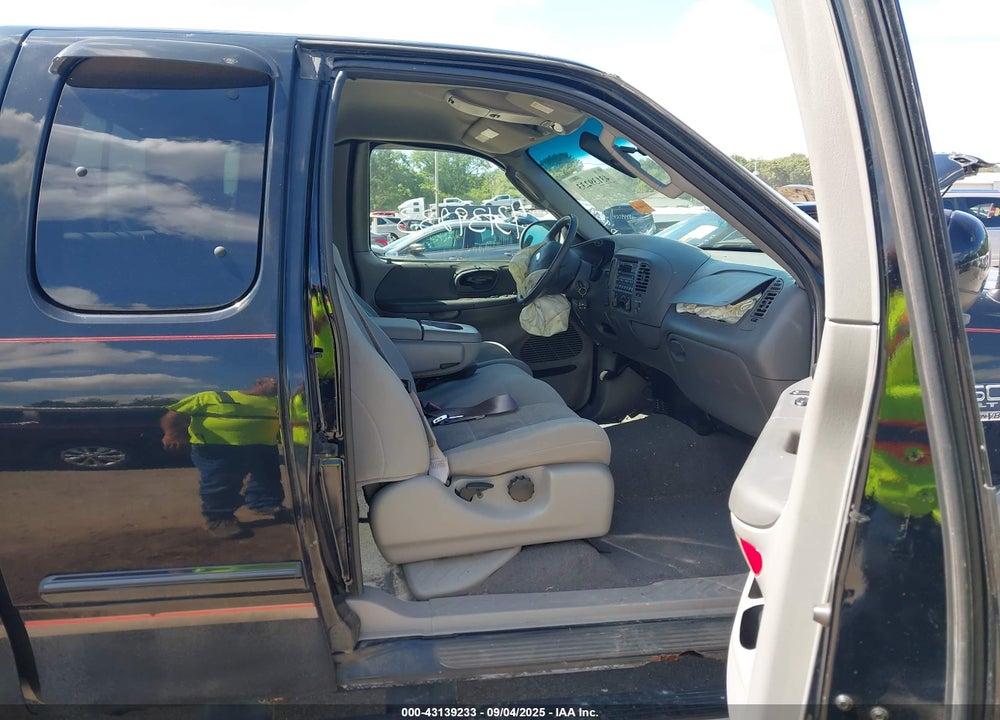 2002 FORD F-150 LARIAT/XL/XLT VIN: 2FTRX18L12CA88415