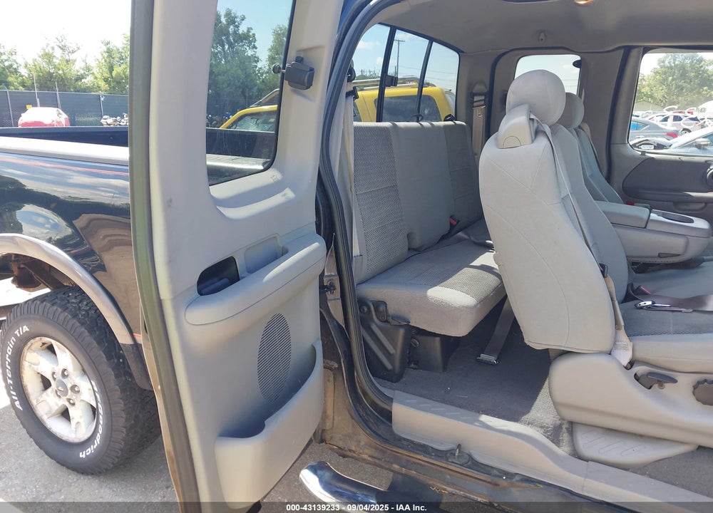 2002 FORD F-150 LARIAT/XL/XLT VIN: 2FTRX18L12CA88415