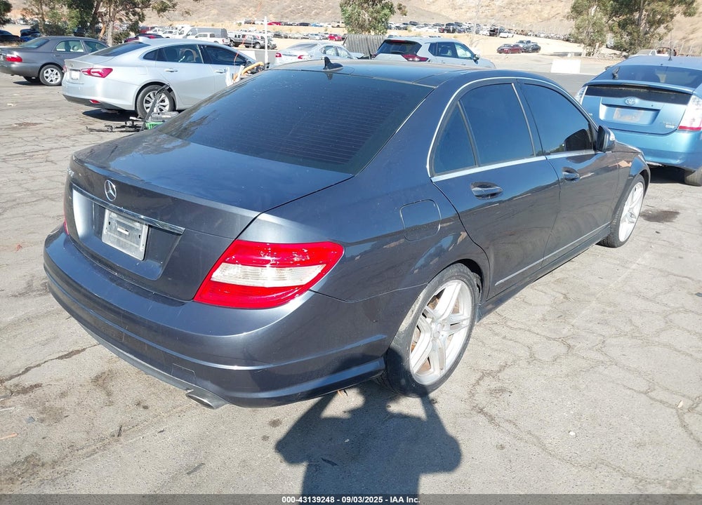 2008 MERCEDES-BENZ C CLASS VIN: WDDGF54XX8F014424