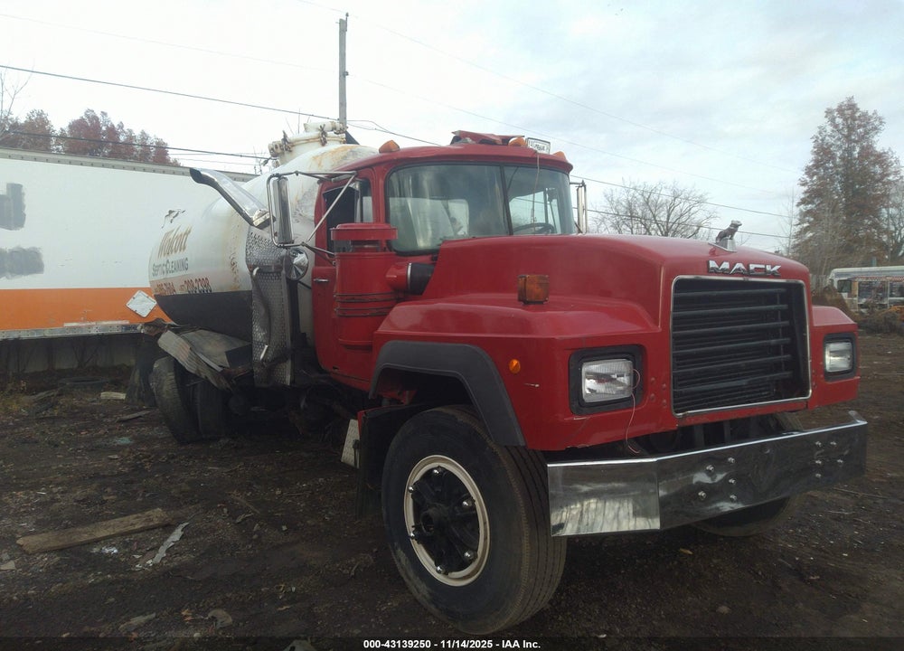 1994 MACK 600 RD600 VIN: 1M2P264C9RM016098