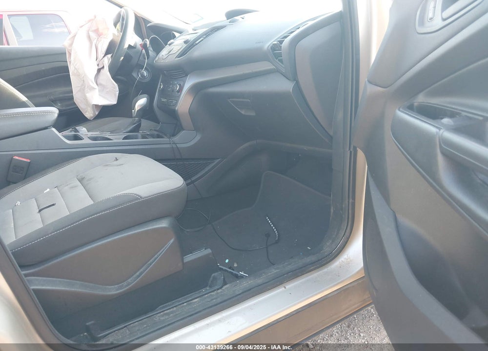 2018 FORD ESCAPE VIN: 1FMCU0F77JUA54665