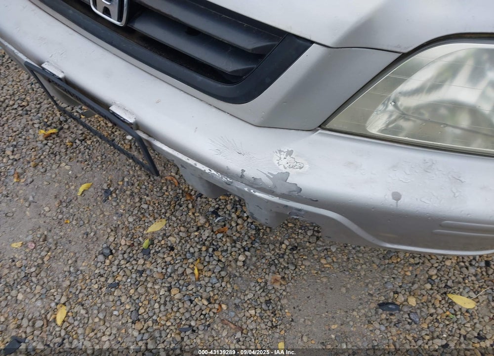 2001 HONDA CR-V LX VIN: JHLRD28481S008547