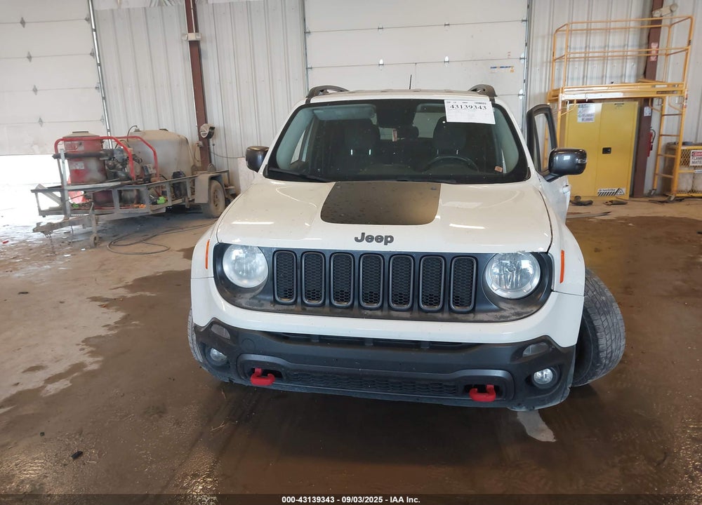 2017 JEEP RENEGADE TRAILHAWK 4X4 VIN: ZACCJBCB1HPE86567