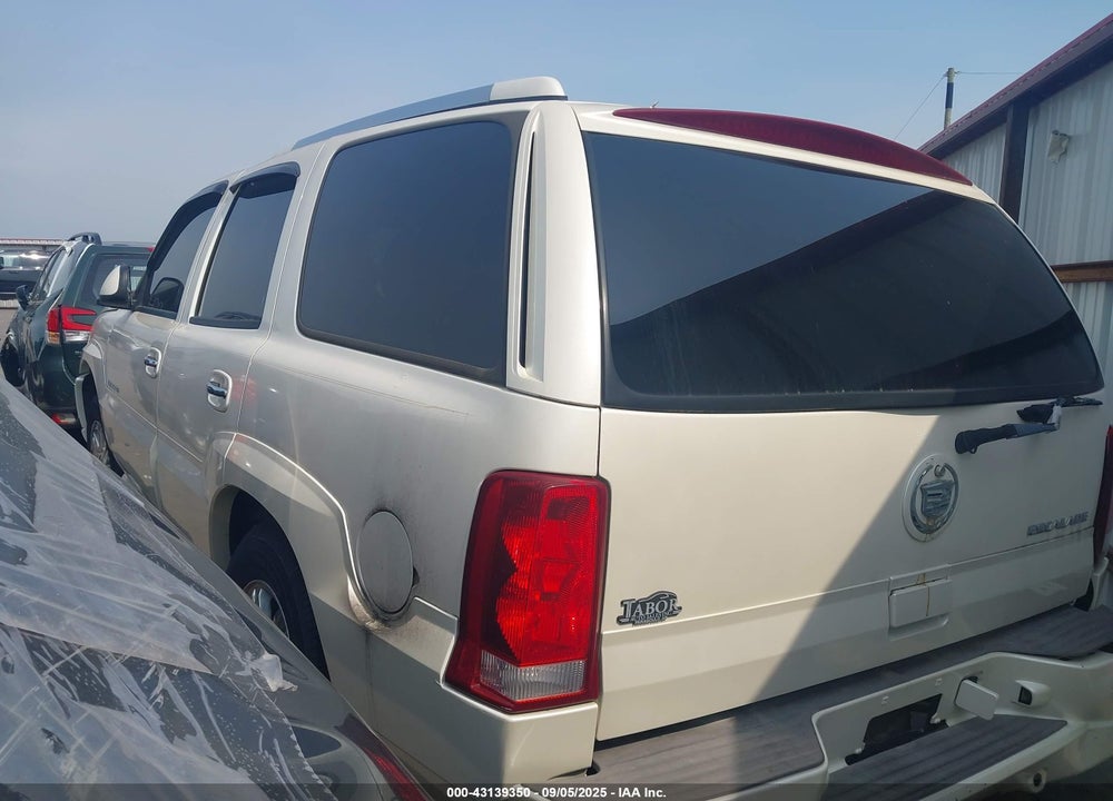 2004 CADILLAC ESCALADE STANDARD VIN: 1GYEK63N44R266854