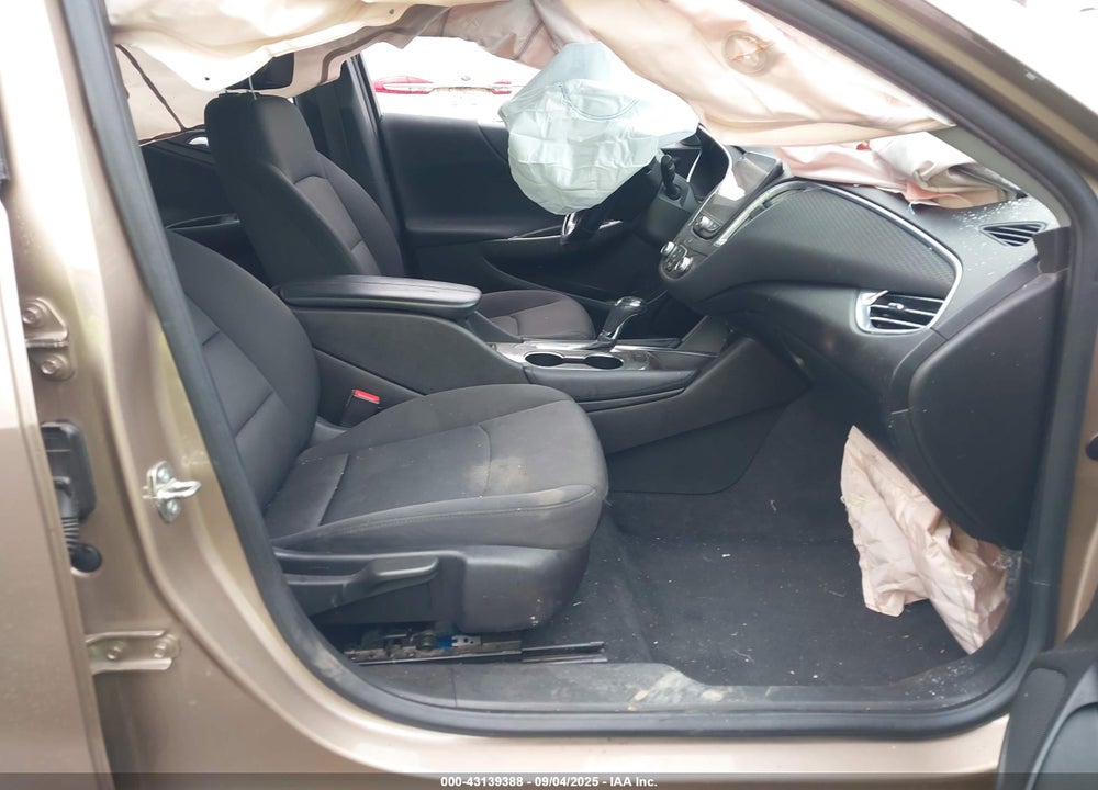 2018 CHEVROLET MALIBU VIN: 1G1ZD5STXJF263071