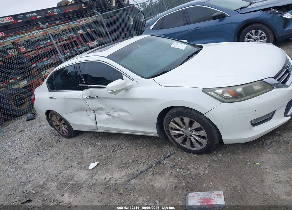 2013 HONDA ACCORD EX-L V-6 VIN: 1HGCR3F8XDA003555