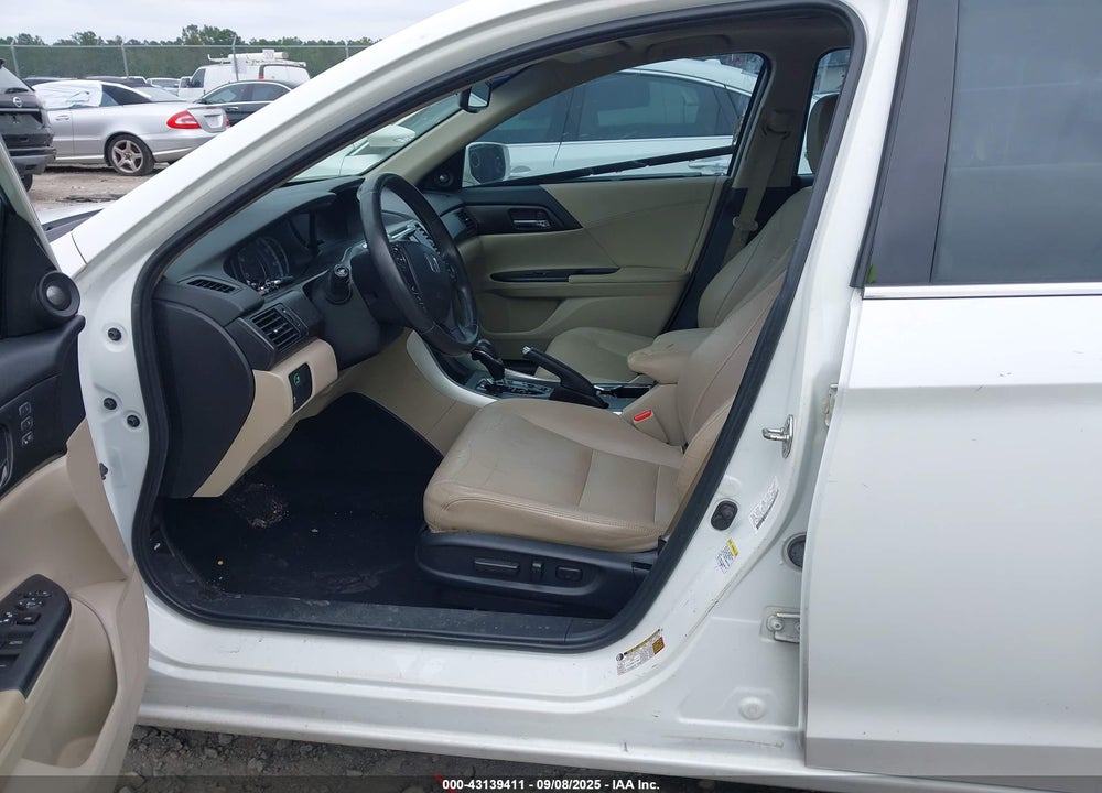 2013 HONDA ACCORD EX-L V-6 VIN: 1HGCR3F8XDA003555