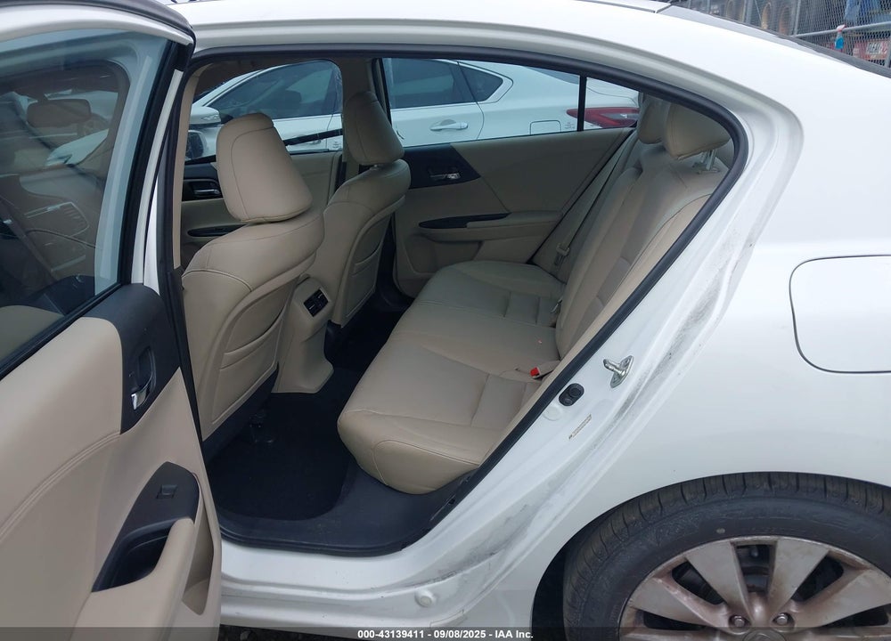 2013 HONDA ACCORD EX-L V-6 VIN: 1HGCR3F8XDA003555