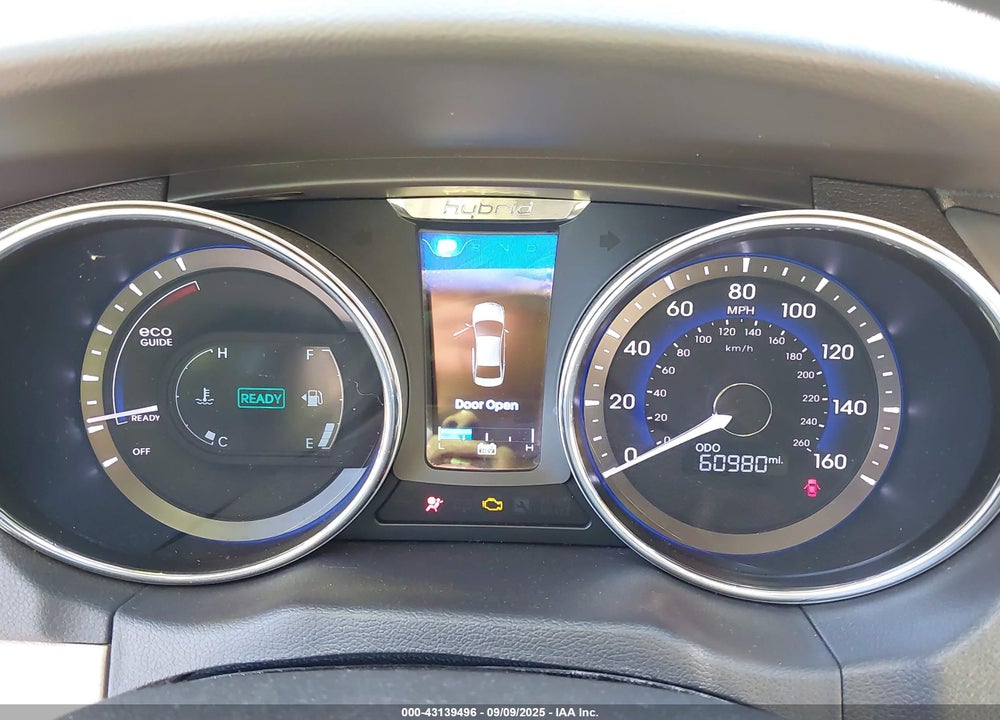 2015 HYUNDAI SONATA HYBRID VIN: KMHEC4A43FA119911