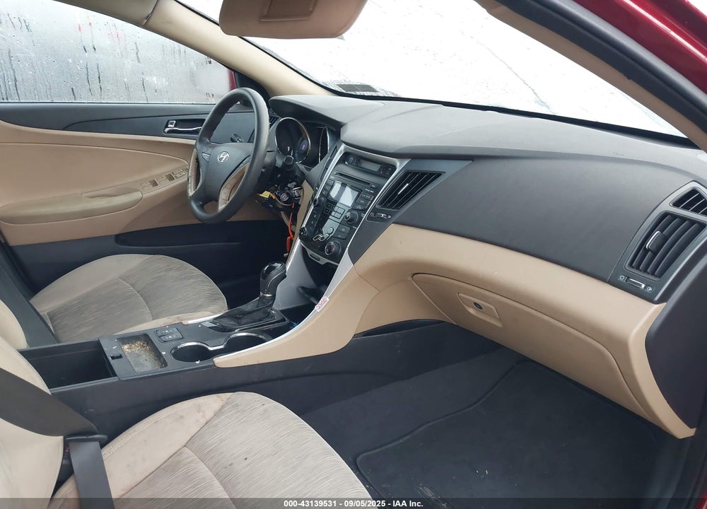 2013 HYUNDAI SONATA VIN: 5NPEB4AC6DH652016
