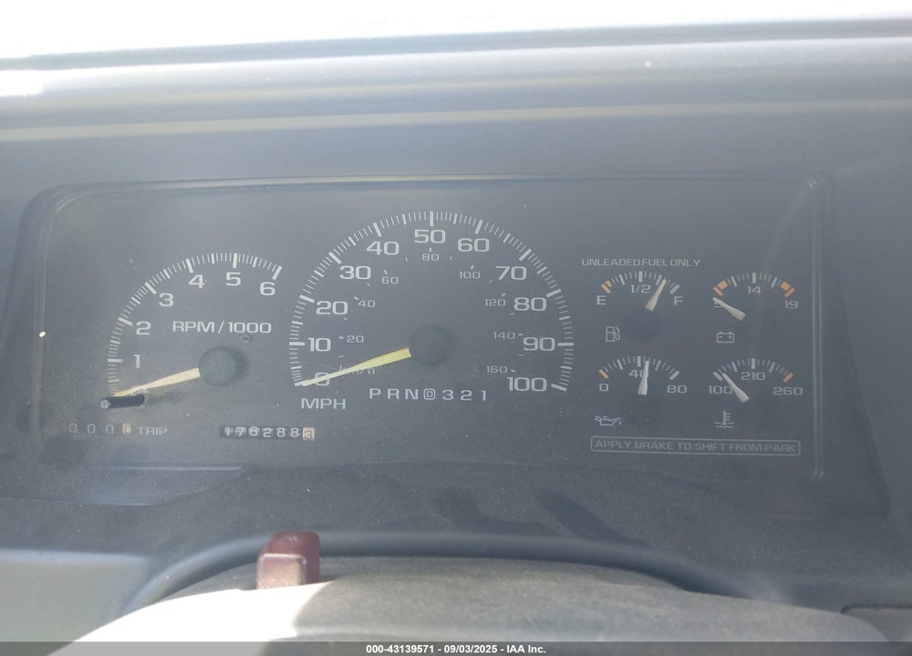 1998 CHEVROLET C1500 FLEETSIDE W/T VIN: 1GCEC14W4WZ183201