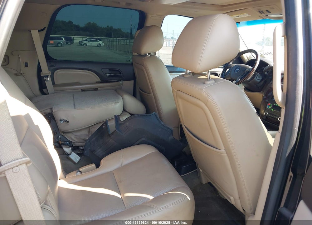 2012 GMC YUKON DENALI VIN: 1GKS1EEF1CR282590