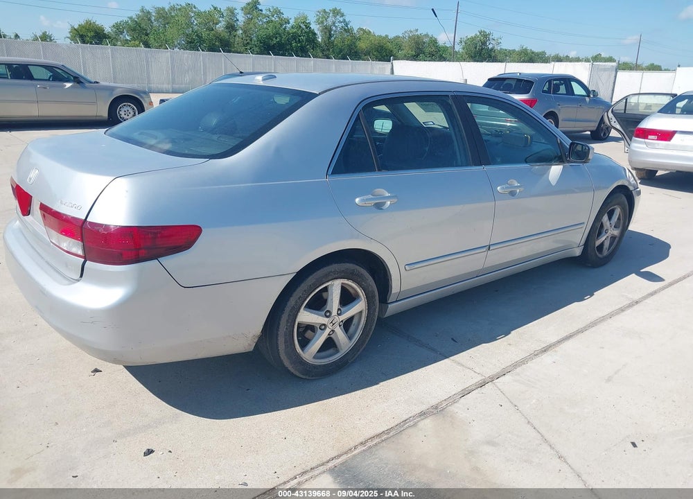 2005 HONDA ACCORD 2.4 EX VIN: 1HGCM56735A032110