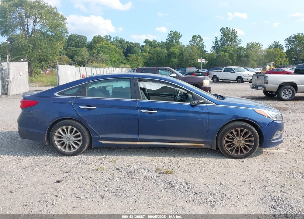 2015 HYUNDAI SONATA VIN: 5NPE34AF6FH182743