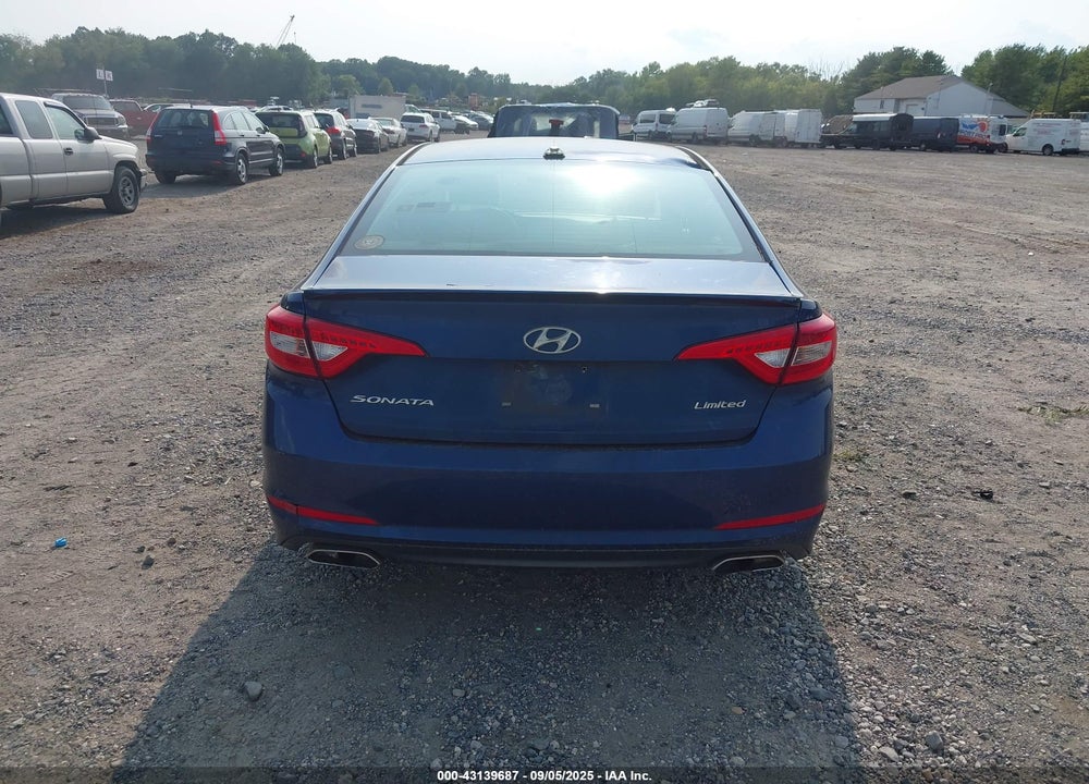 2015 HYUNDAI SONATA VIN: 5NPE34AF6FH182743