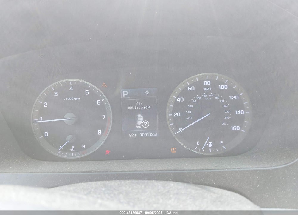 2015 HYUNDAI SONATA VIN: 5NPE34AF6FH182743