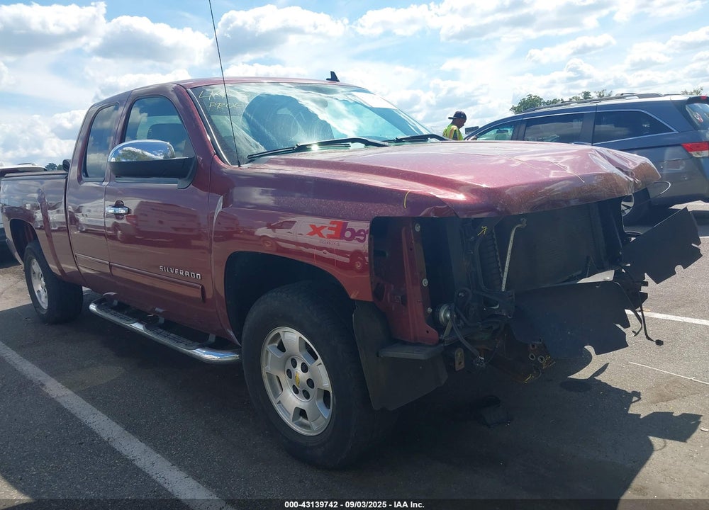 2013 CHEVROLET SILVERADO 1500 LT VIN: 1GCRKSE78DZ184124