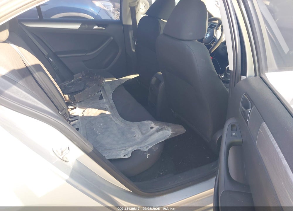 2015 VOLKSWAGEN JETTA VIN: 3VWD17AJ1FM294297