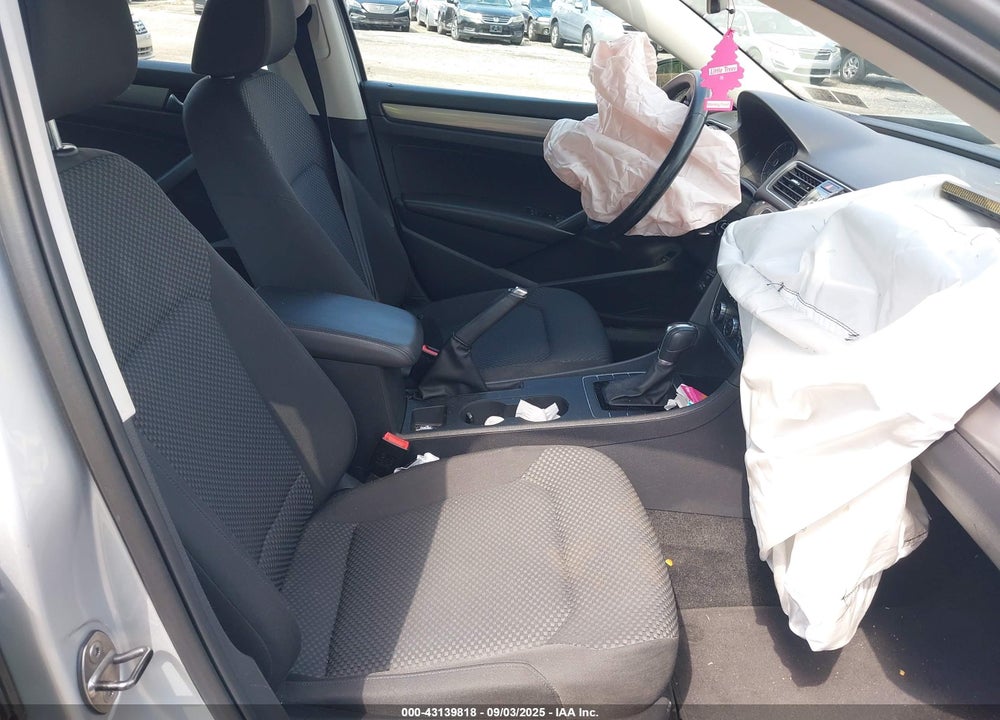 2012 VOLKSWAGEN PASSAT VIN: 1VWAH7A3XCC044263