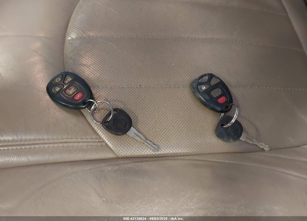 2011 BUICK ENCLAVE VIN: 5GAKVBED0BJ391358