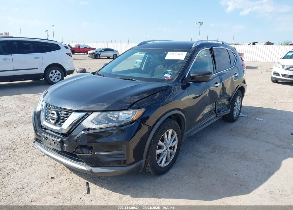 2017 NISSAN ROGUE VIN: KNMAT2MT1HP523400