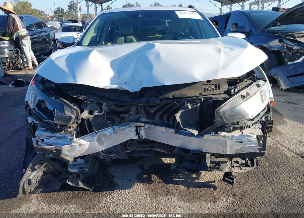 2019 HONDA CIVIC LX VIN: 2HGFC2F61KH517316