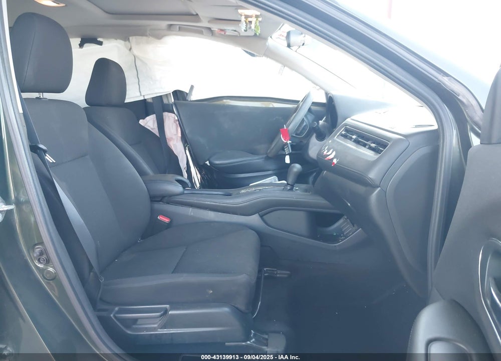 2017 HONDA HR-V VIN: 3CZRU5H57HM717927