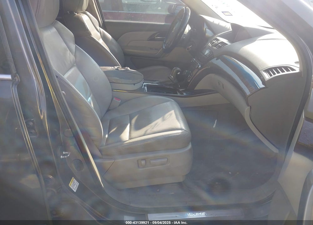 2011 ACURA MDX TECHNOLOGY PACKAGE VIN: 2HNYD2H63BH500903