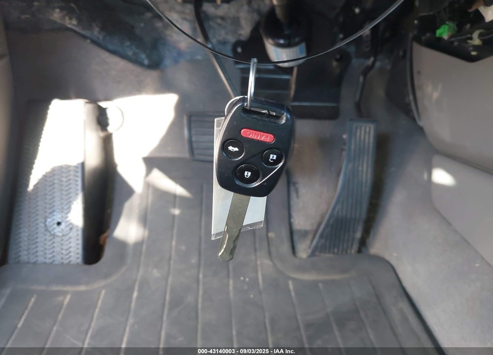 2010 HONDA CIVIC VIN: 19XFA1F80AE049556