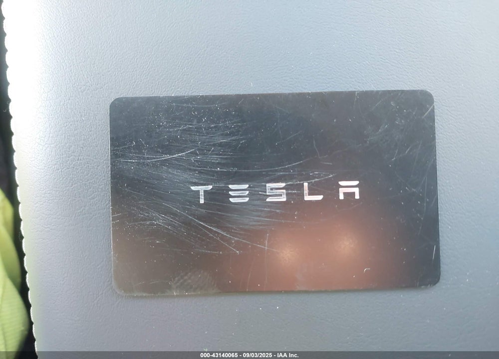 2024 TESLA MODEL Y VIN: 7SAYGDEE6RA283917